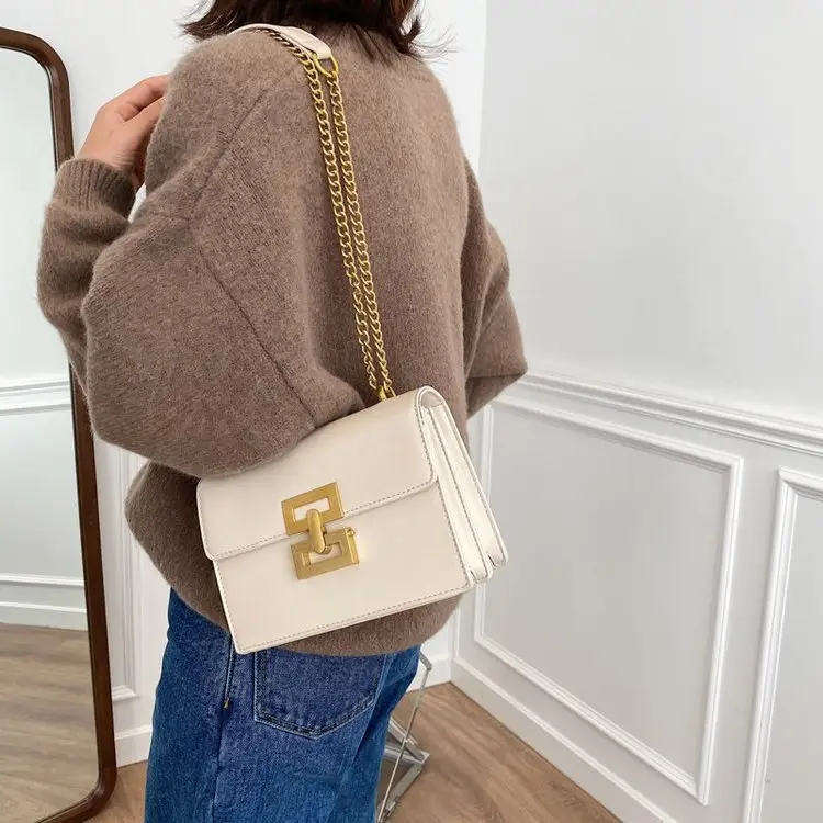 Black Gold Chain Shoulder Bag for Women — feature 13