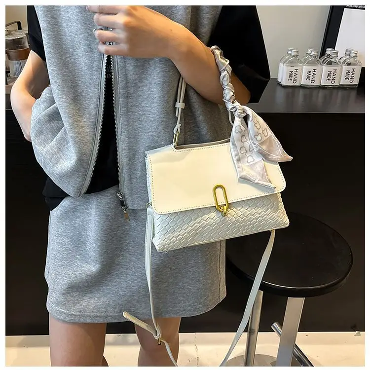 Women's Cream White Crossbody Shoulder Bag with Bow — feature 1