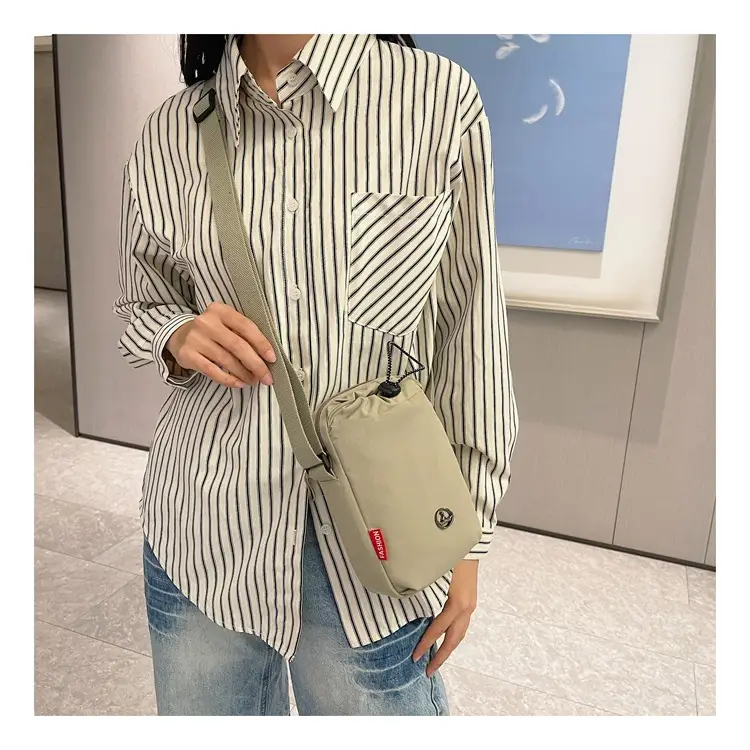 Yellow One-Shoulder Mobile Phone Crossbody Bag — feature 15