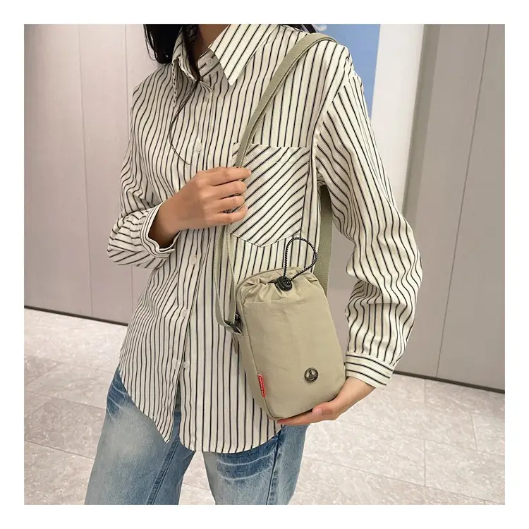 Yellow One-Shoulder Mobile Phone Crossbody Bag — feature 25