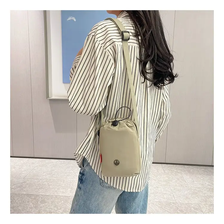 Yellow One-Shoulder Mobile Phone Crossbody Bag — feature 26