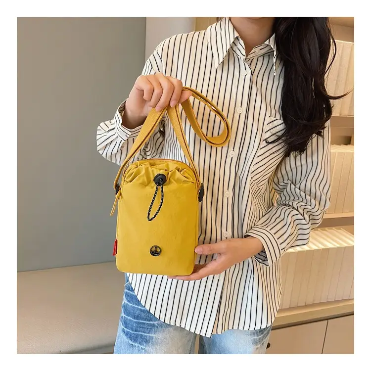 Yellow One-Shoulder Mobile Phone Crossbody Bag — feature 28