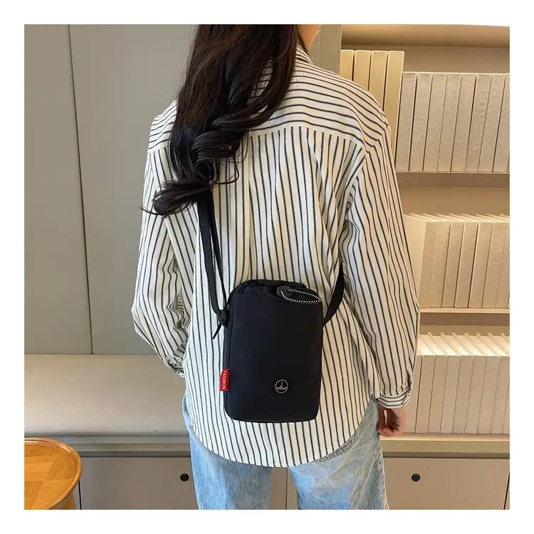 Yellow One-Shoulder Mobile Phone Crossbody Bag — feature 29