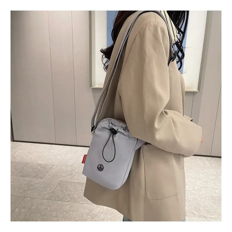 Yellow One-Shoulder Mobile Phone Crossbody Bag — feature 39
