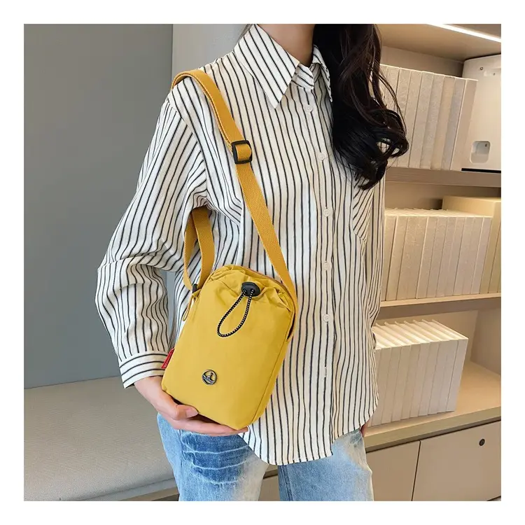 Yellow One-Shoulder Mobile Phone Crossbody Bag — feature 40