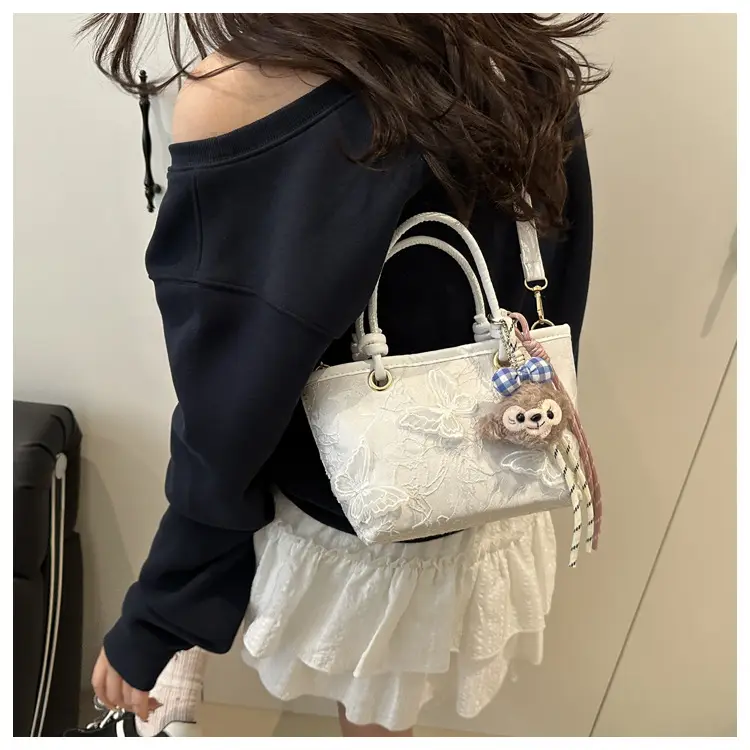 Women's White Embroidered Bow Shoulder Bag 2025 — feature 9
