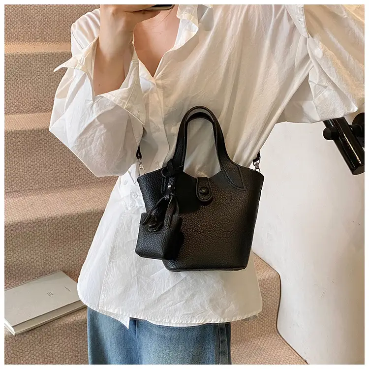 Korean Style Beige Leather Bucket Bag 2026 — feature 11