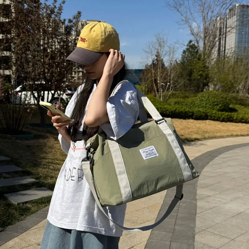 Large Capacity Travel Storage Bag Crossbody Shoulder Bag - Image 8