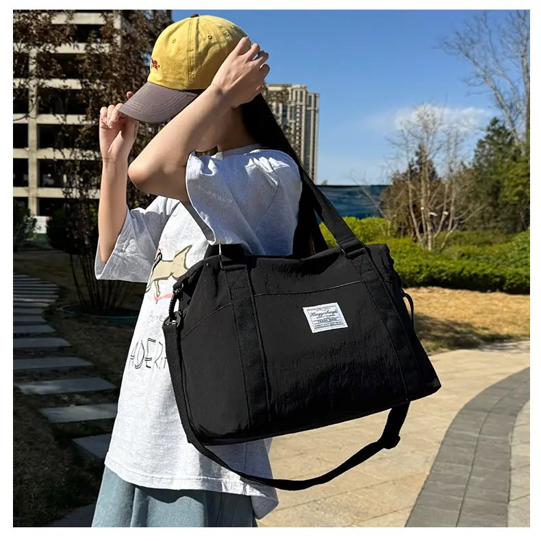 Large Capacity Travel Storage Bag Crossbody Shoulder Bag — feature 20