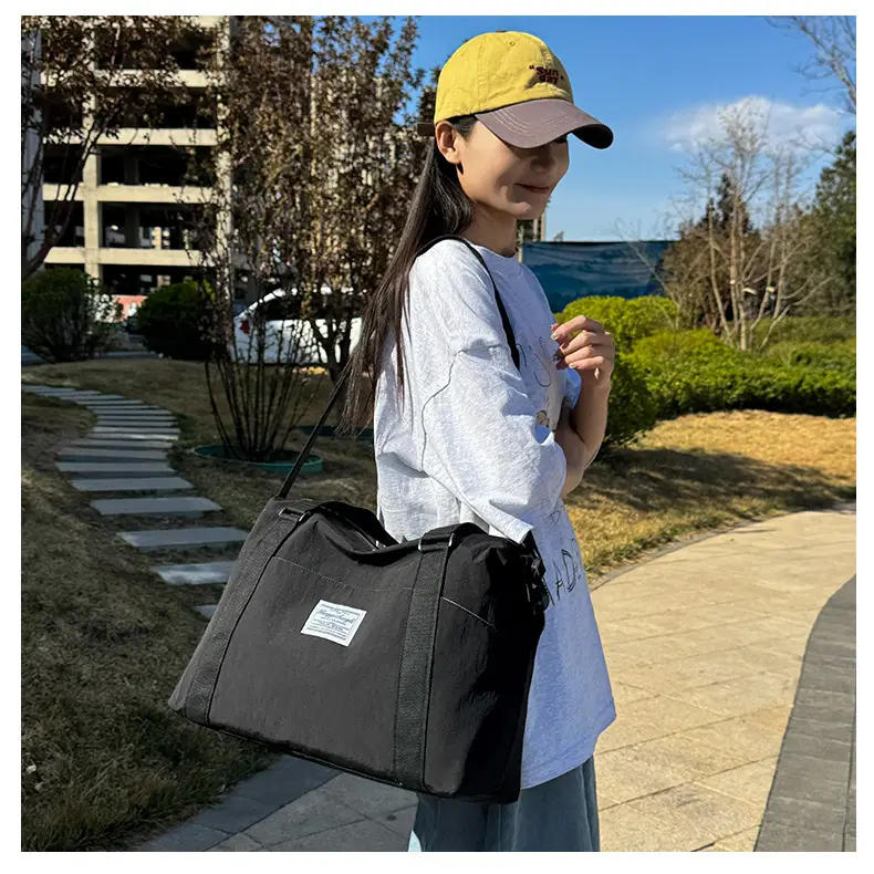 Large Capacity Travel Storage Bag Crossbody Shoulder Bag — feature 21