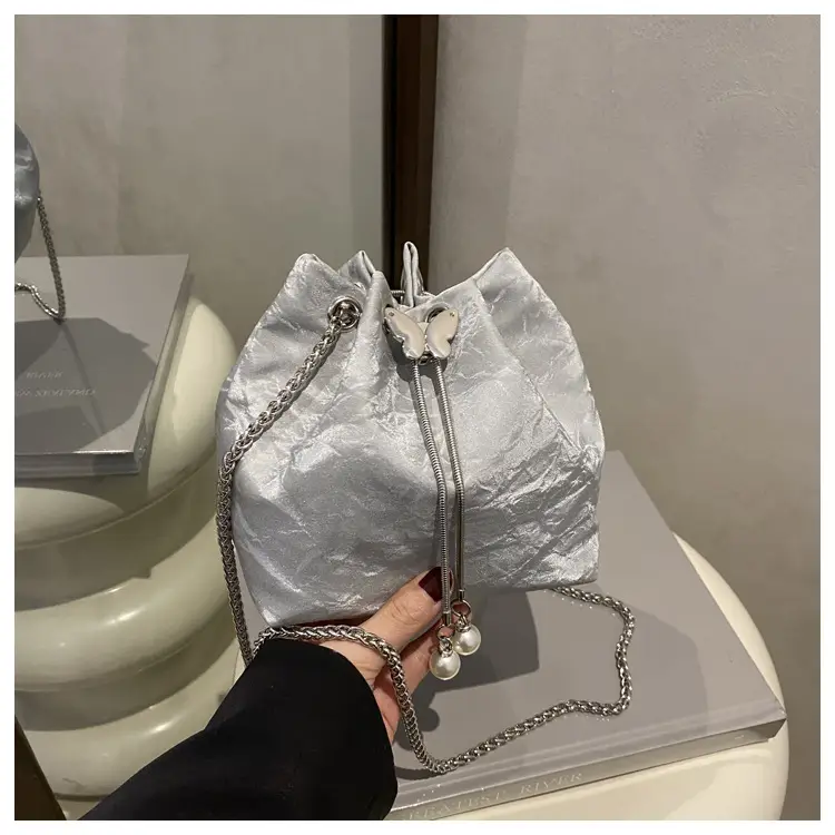 Pink Chain Drawstring Shoulder Bag for Women - Image 4