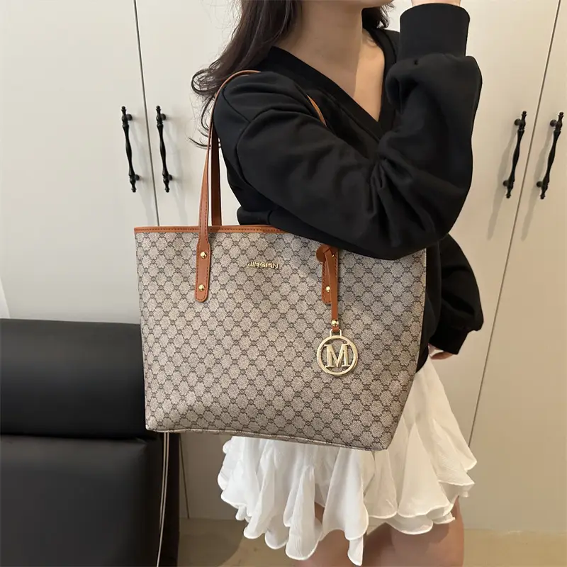 2026 Textured Shoulder Bag Large Capacity Letter Print Tote - Image 8