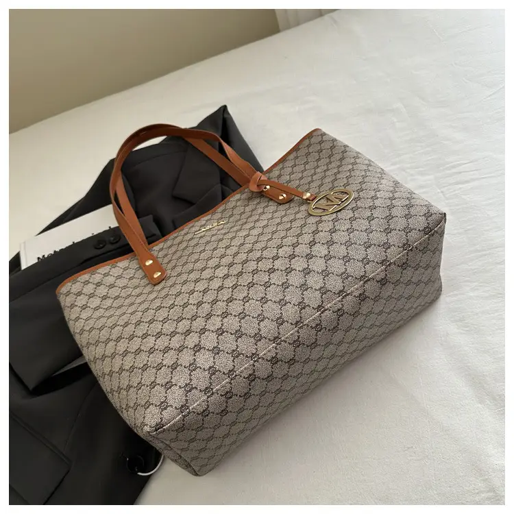 2026 Textured Shoulder Bag Large Capacity Letter Print Tote — feature 15