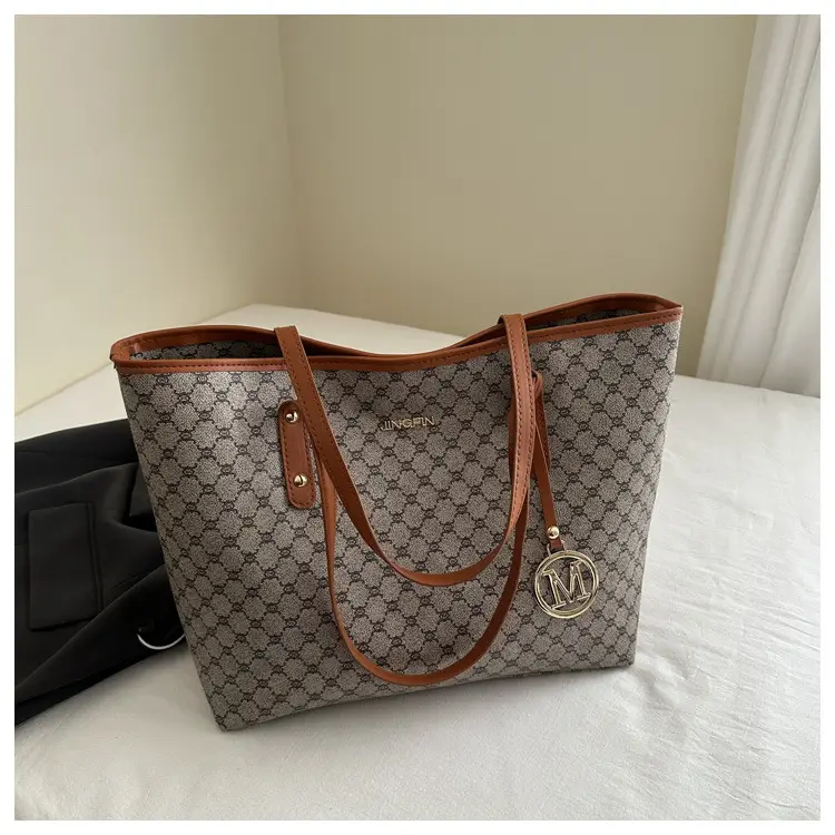2026 Textured Shoulder Bag Large Capacity Letter Print Tote — feature 21