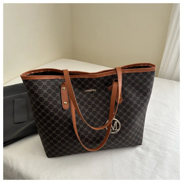 2026 Textured Shoulder Bag Large Capacity Letter Print Tote — feature 22