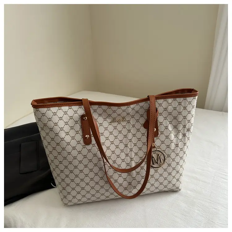 2026 Textured Shoulder Bag Large Capacity Letter Print Tote — feature 24