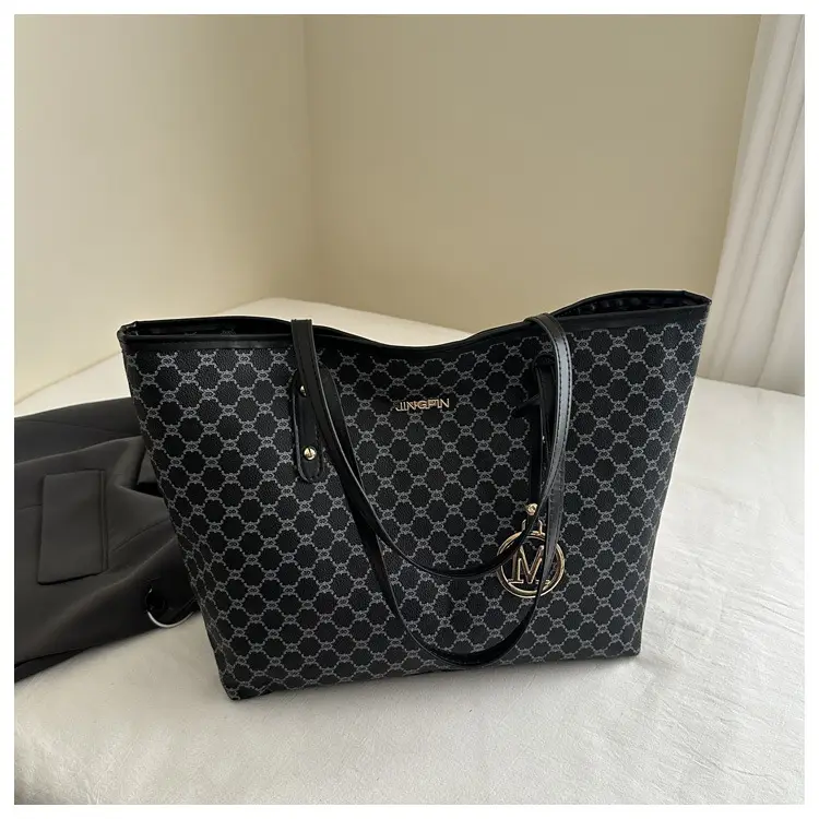 2026 Textured Shoulder Bag Large Capacity Letter Print Tote — feature 26