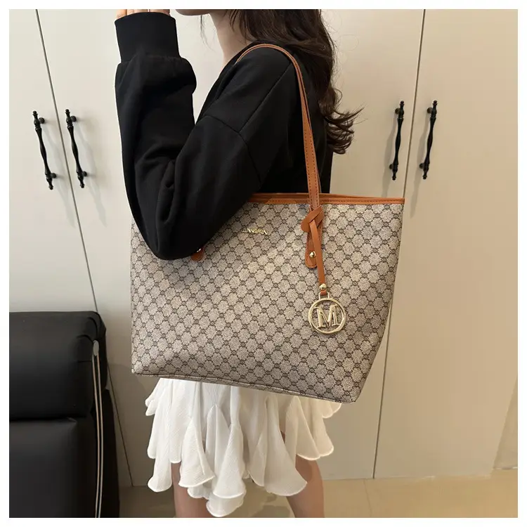2026 Textured Shoulder Bag Large Capacity Letter Print Tote — feature 31