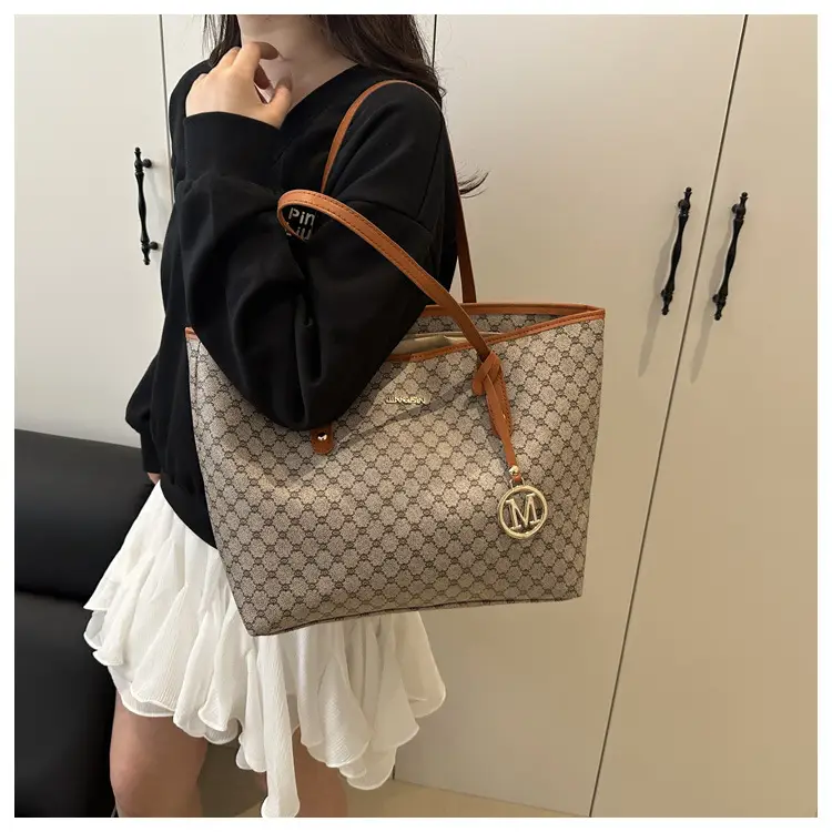 2026 Textured Shoulder Bag Large Capacity Letter Print Tote — feature 34
