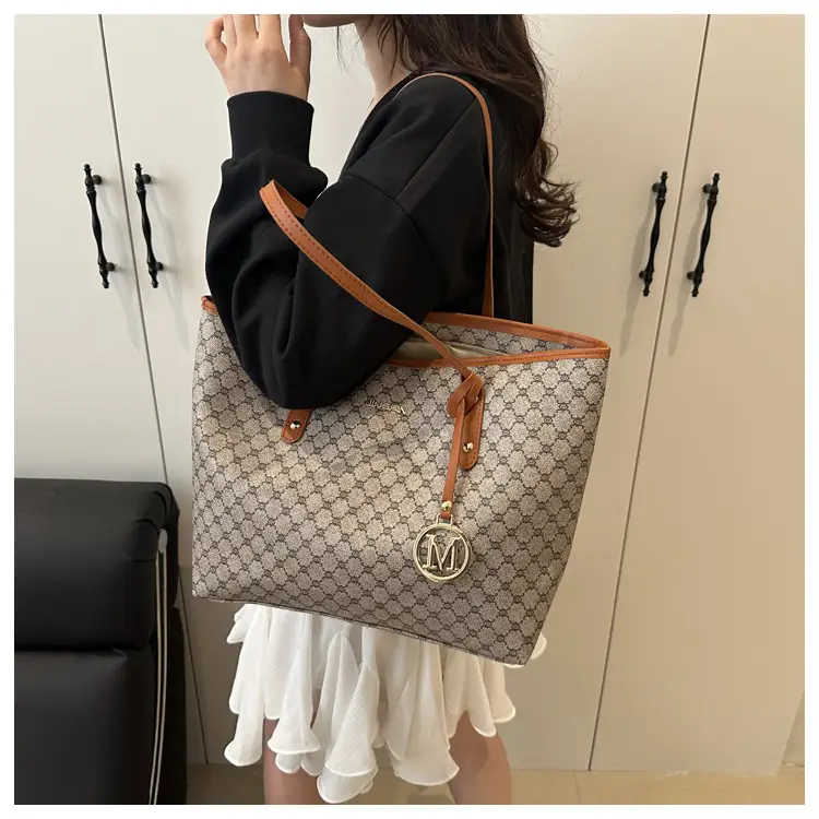 2026 Textured Shoulder Bag Large Capacity Letter Print Tote — feature 36