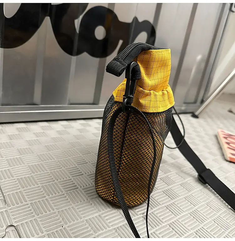 Men's Lightweight Crossbody Bag with Mesh Pocket 2025 — feature 41