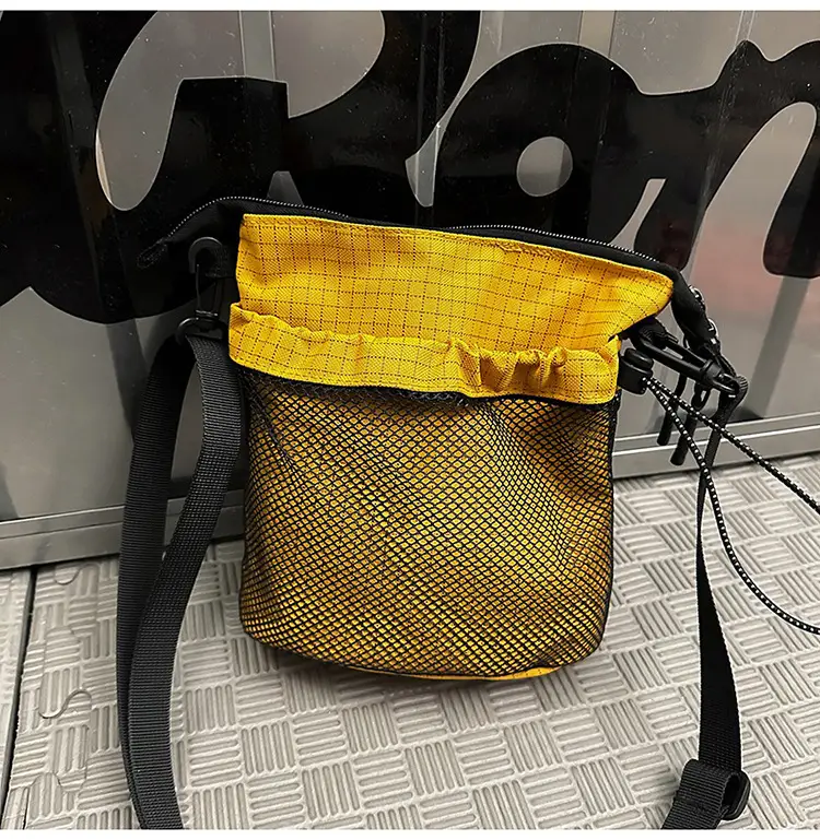 Men's Lightweight Crossbody Bag with Mesh Pocket 2025 — feature 42