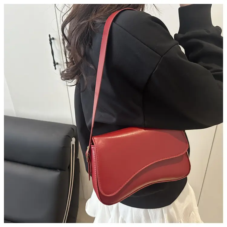 White Square Crossbody Bag for Women 2025 — feature 11