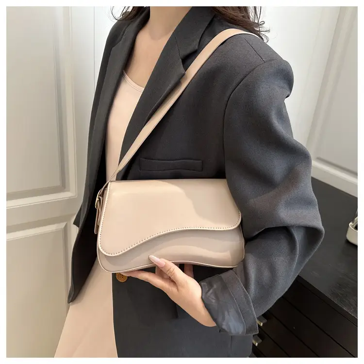 White Square Crossbody Bag for Women 2025 — feature 18