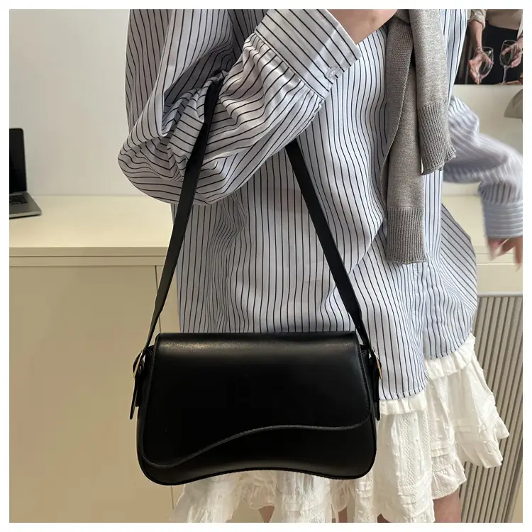 White Square Crossbody Bag for Women 2025 — feature 8