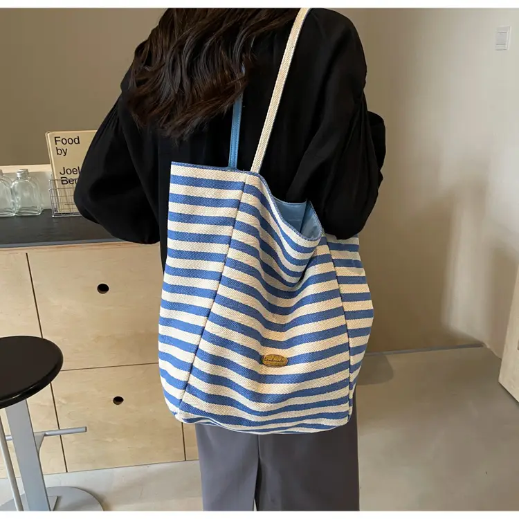 Cross-Border Striped Women's Shoulder Bag — feature 24