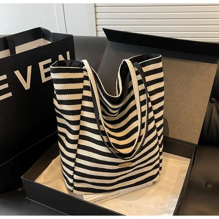 Cross-Border Striped Women's Shoulder Bag — feature 48