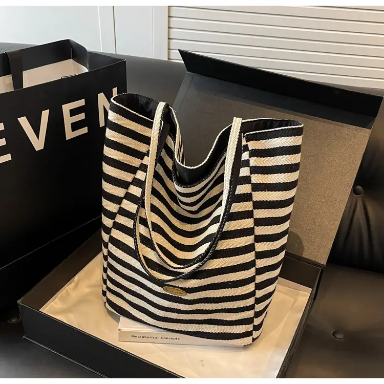 Cross-Border Striped Women's Shoulder Bag — feature 49