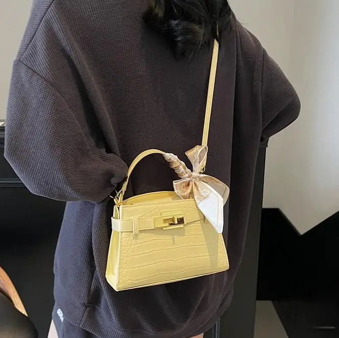 Women Croc Leather Handbag with Bow 2025 - Image 9