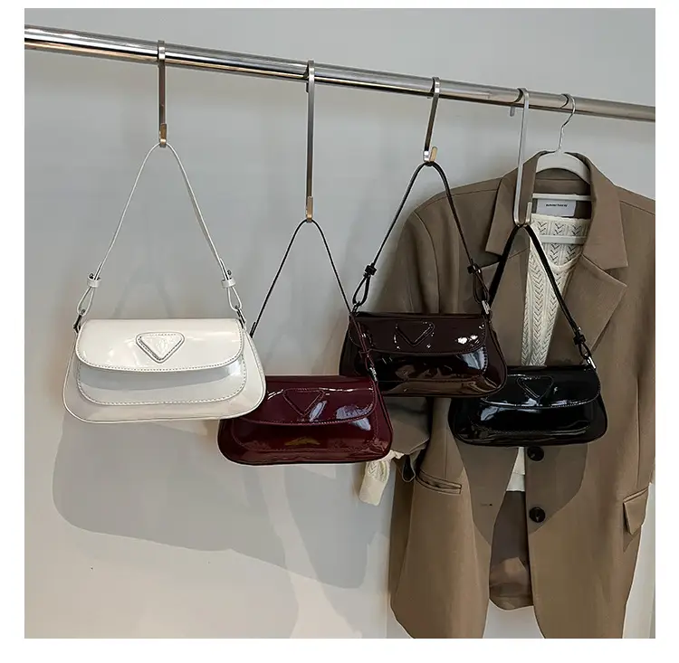 Women's White Leather Crossbody Bag 2025 Fashion Commuter — feature 1