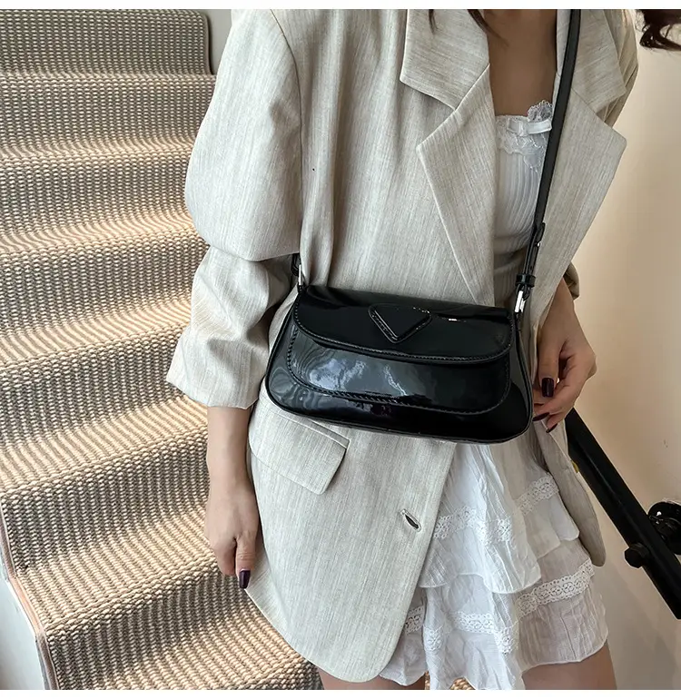 Women's White Leather Crossbody Bag 2025 Fashion Commuter — feature 19