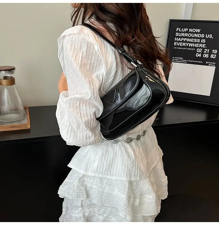 Women's White Leather Crossbody Bag 2025 Fashion Commuter — feature 21