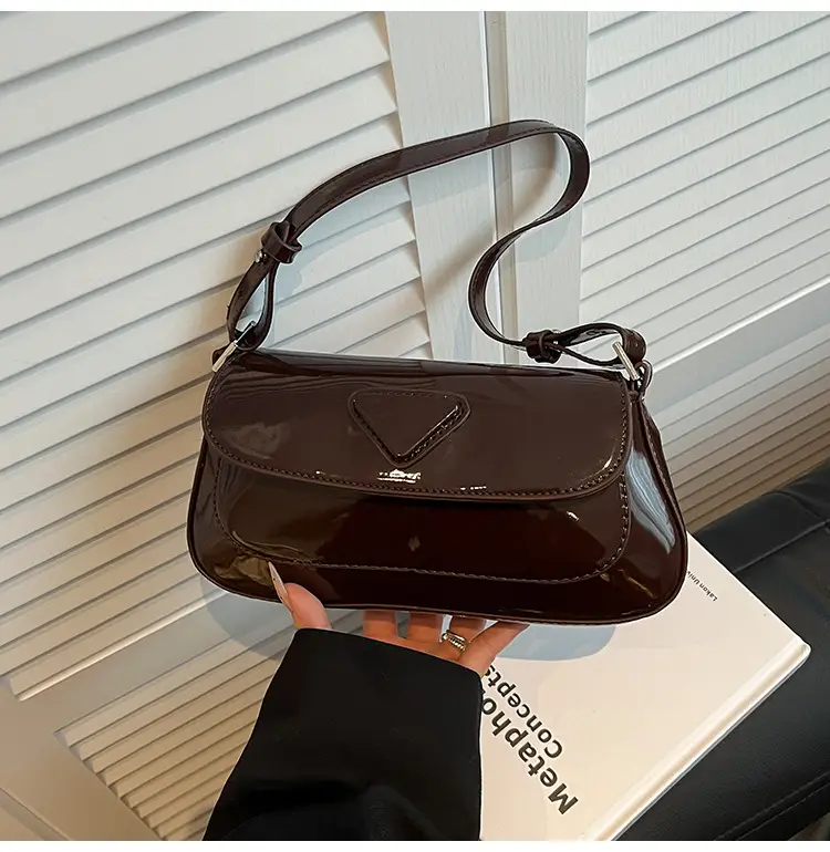 Women's White Leather Crossbody Bag 2025 Fashion Commuter — feature 28