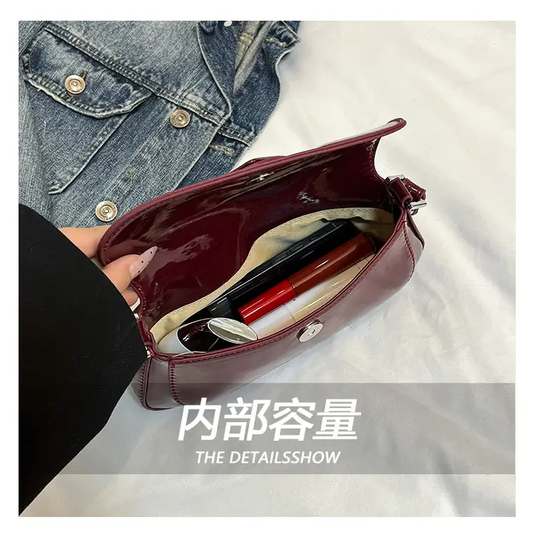 Women's White Leather Crossbody Bag 2025 Fashion Commuter — feature 5