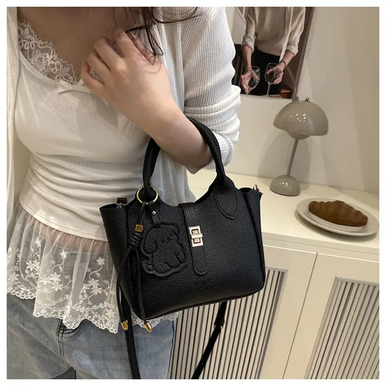 2025 Trendy Women's Handbags with Gold Plating — feature 14