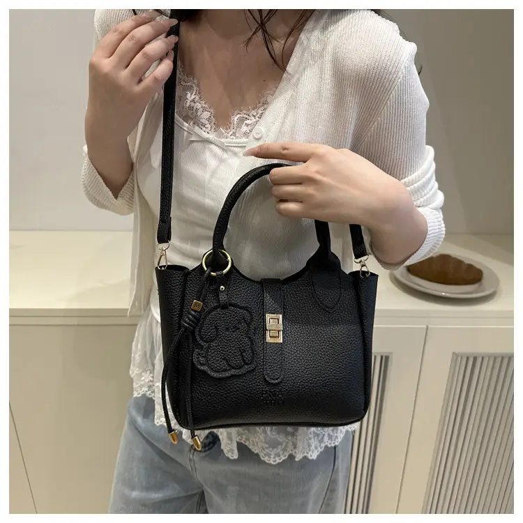 2025 Trendy Women's Handbags with Gold Plating — feature 15