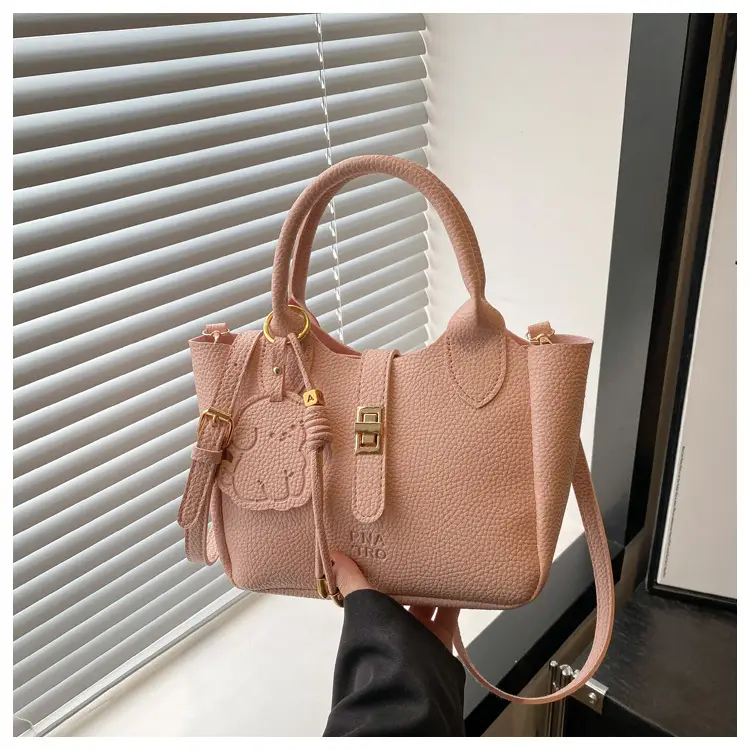 2025 Trendy Women's Handbags with Gold Plating — feature 17