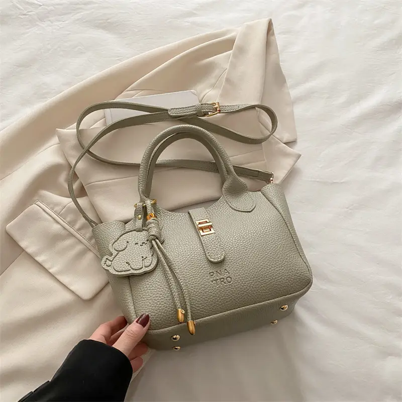 2025 Trendy Women's Handbags with Gold Plating - Image 2
