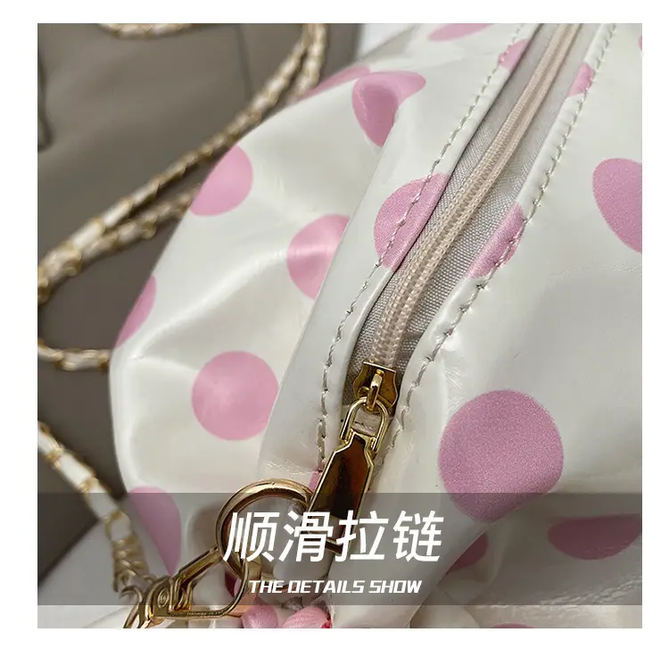 Women's Heart-Shaped Crossbody Candy Bag with Bow — feature 5