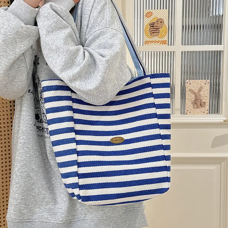 Striped Blue Red Women's Large Capacity Tote Bag - Image 4