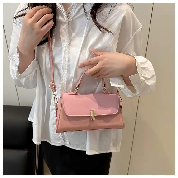 Women's Beige Leather Crossbody Bag 2025 Summer — feature 17
