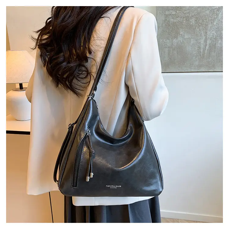 Women Brown Leather Shoulder Bag Large Capacity Retro Casual — feature 7