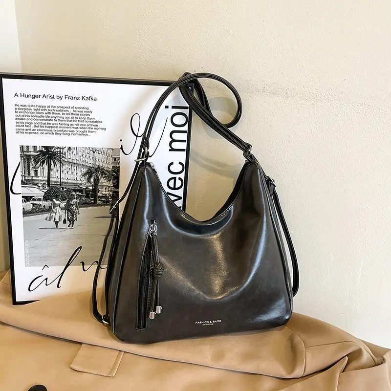 Women Brown Leather Shoulder Bag Large Capacity Retro Casual - Image 3