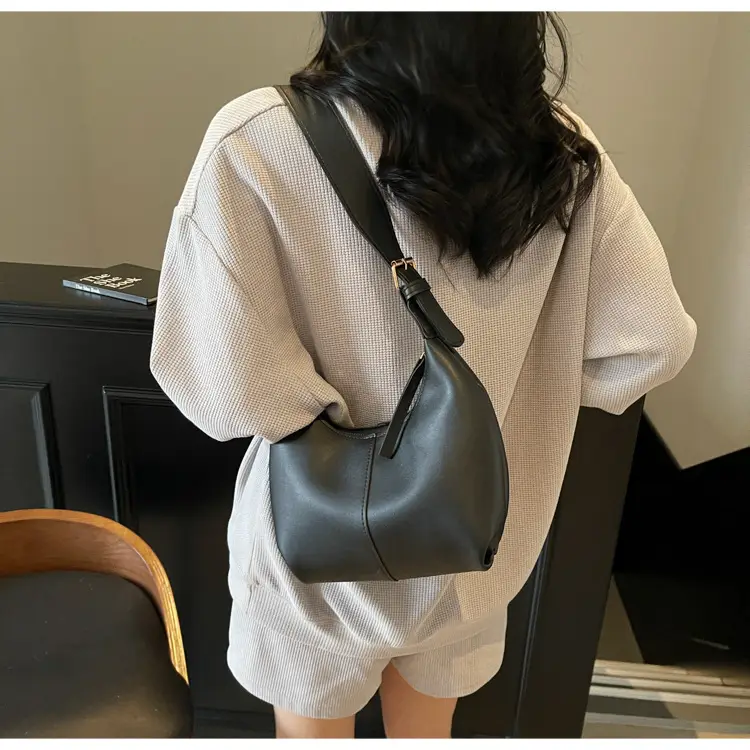 Women's Pink PU Shoulder Bag 2025 Spring Summer — feature 16