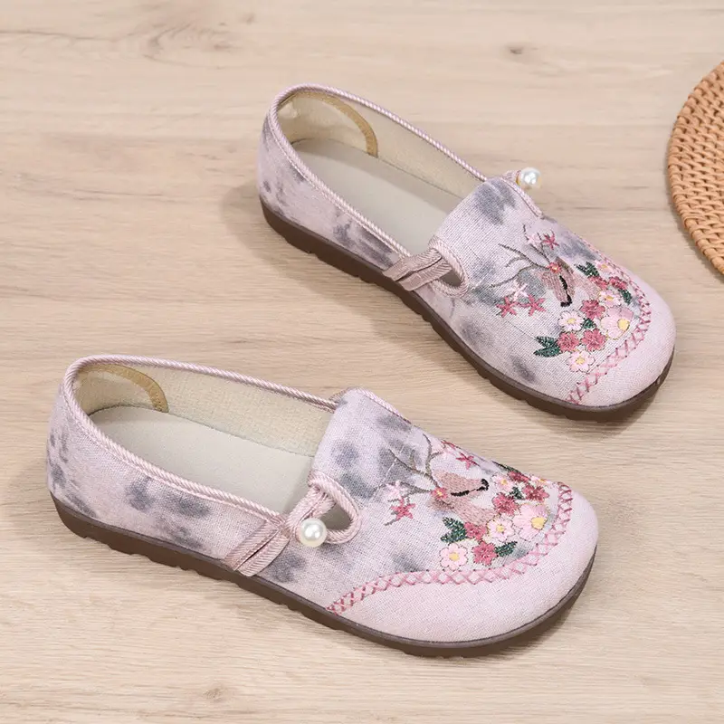 Spring 2025 New Embroidered Hanfu Shoes Old Beijing Cloth Shoes Women's Shoes Casual Ethnic Style Single-layer Shoes Breathable Mother Shoes — feature 2