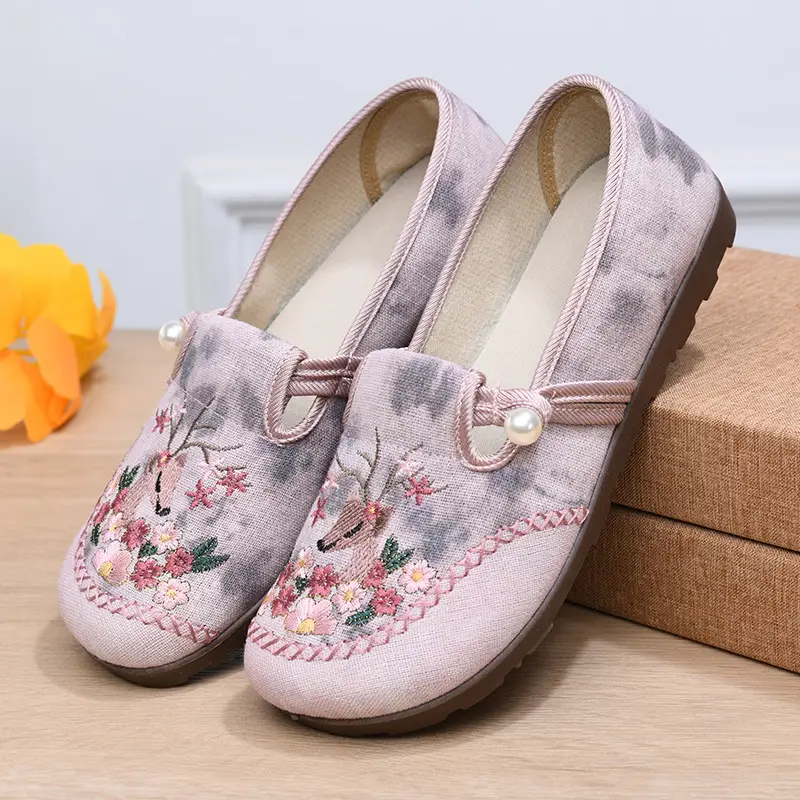 Spring 2025 New Embroidered Hanfu Shoes Old Beijing Cloth Shoes Women's Shoes Casual Ethnic Style Single-layer Shoes Breathable Mother Shoes — feature 9